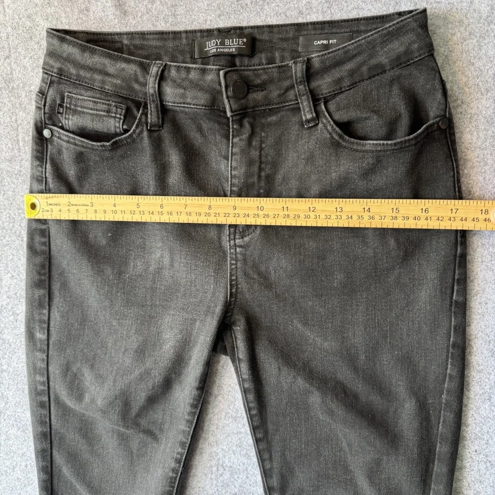 Judy Blue Capri Fit Jeans 9/29 Faded Black Stretch Denim‎